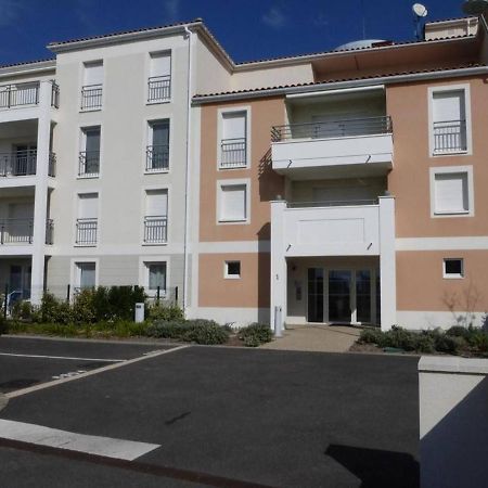 Appartement 2 Pieces Avec Balcon, Parking Et Proche Plage A Saint-Gilles-Croix-De-Vie - Fr-1-224-587 Eksteriør bilde